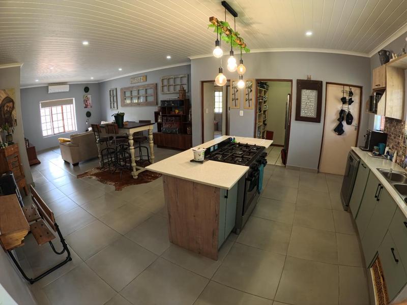 3 Bedroom Property for Sale in Twee Rivieren Western Cape